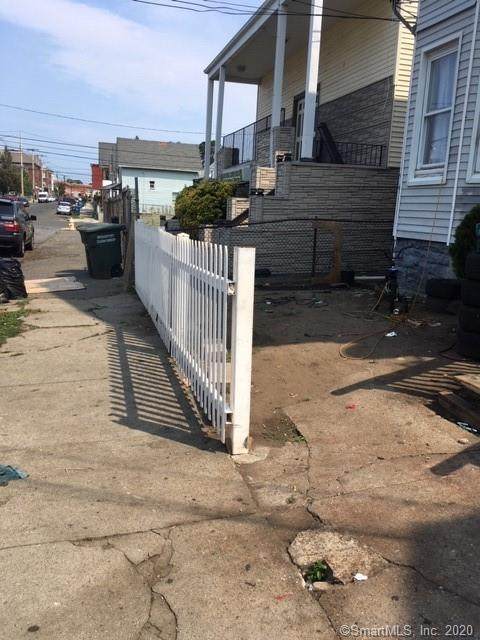 590 Hallett Street - Photo 1