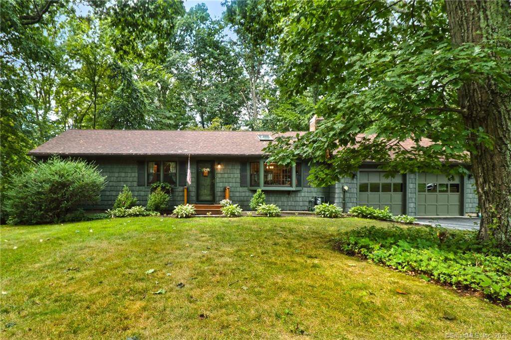 42 Oakwood Drive - Photo 1
