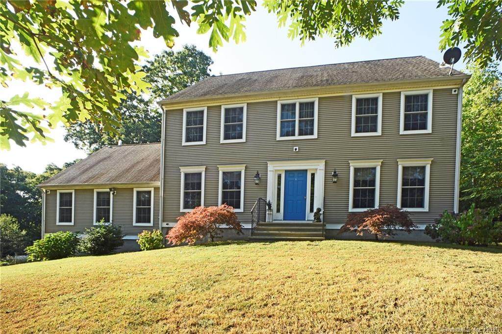 5 Huntington Drive - Photo 1