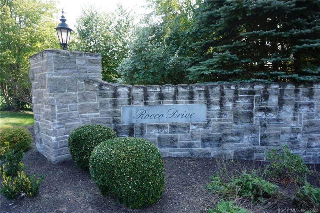 33 Rocco Drive - Photo 1