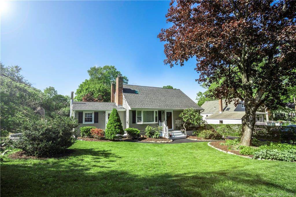 1 Dartmouth Lane - Photo 1