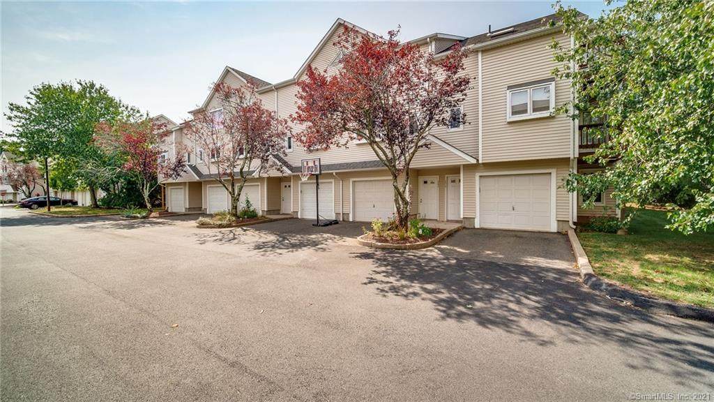 158 Paddock Avenue - Photo 1