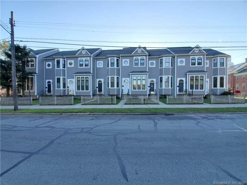 843 Park Avenue - Photo 1