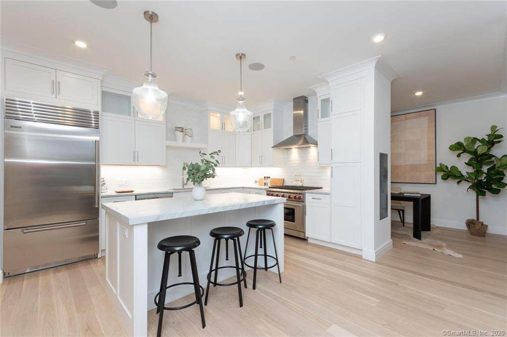 202 Gramercy Park - Photo 1