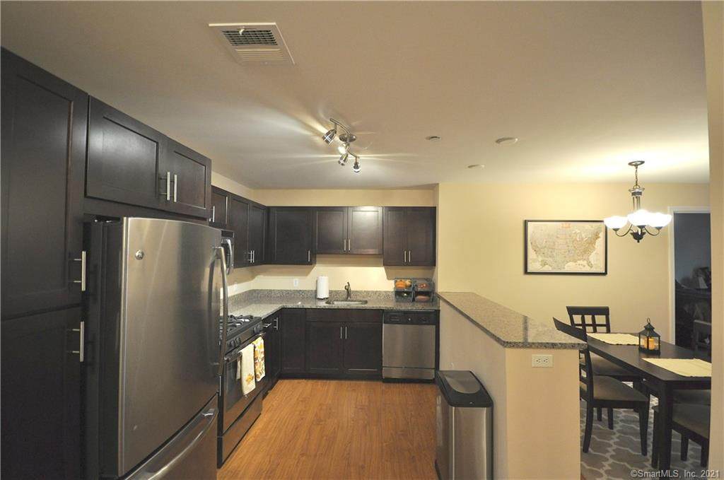 34 Schoolhouse Drive - Photo 1