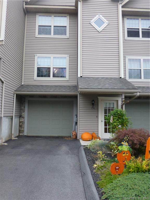 19 Hawthorne Drive - Photo 1