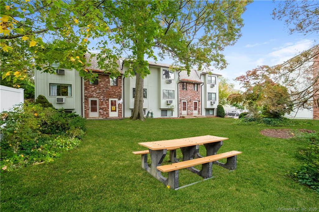 33 Colonial Road - Photo 1
