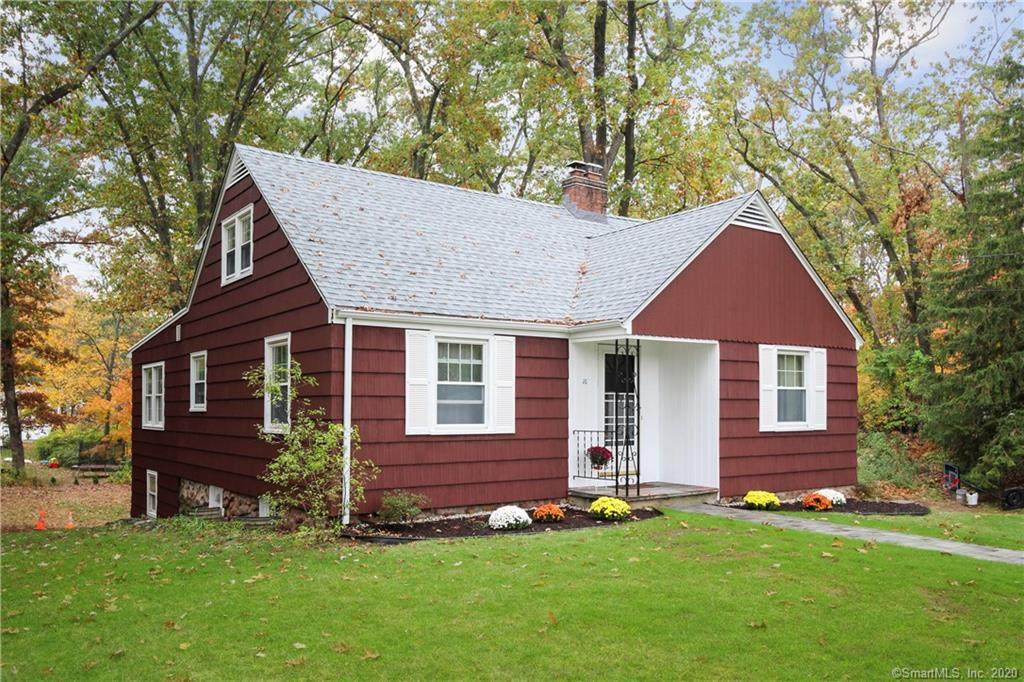 16 Stuart Drive - Photo 1