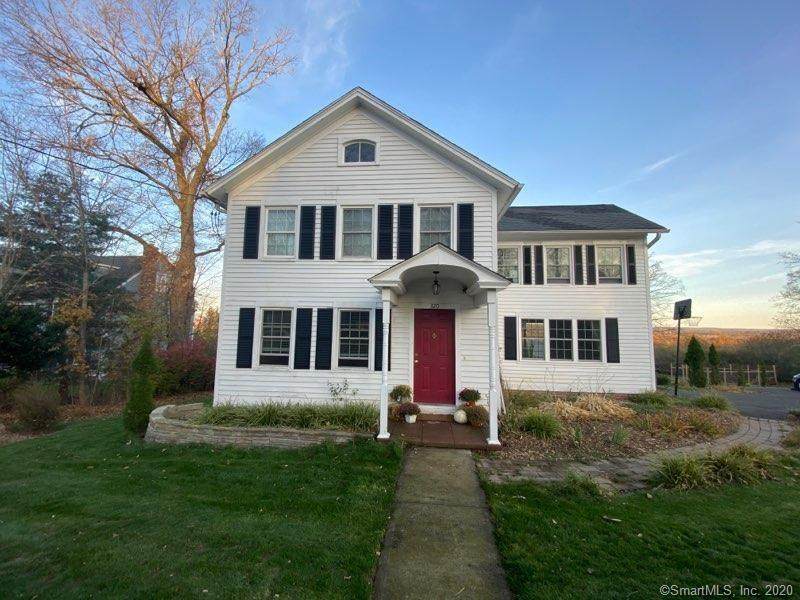 320 Kings Highway - Photo 1