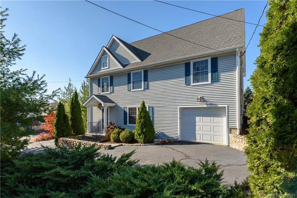 6 Columbus Place - Photo 1