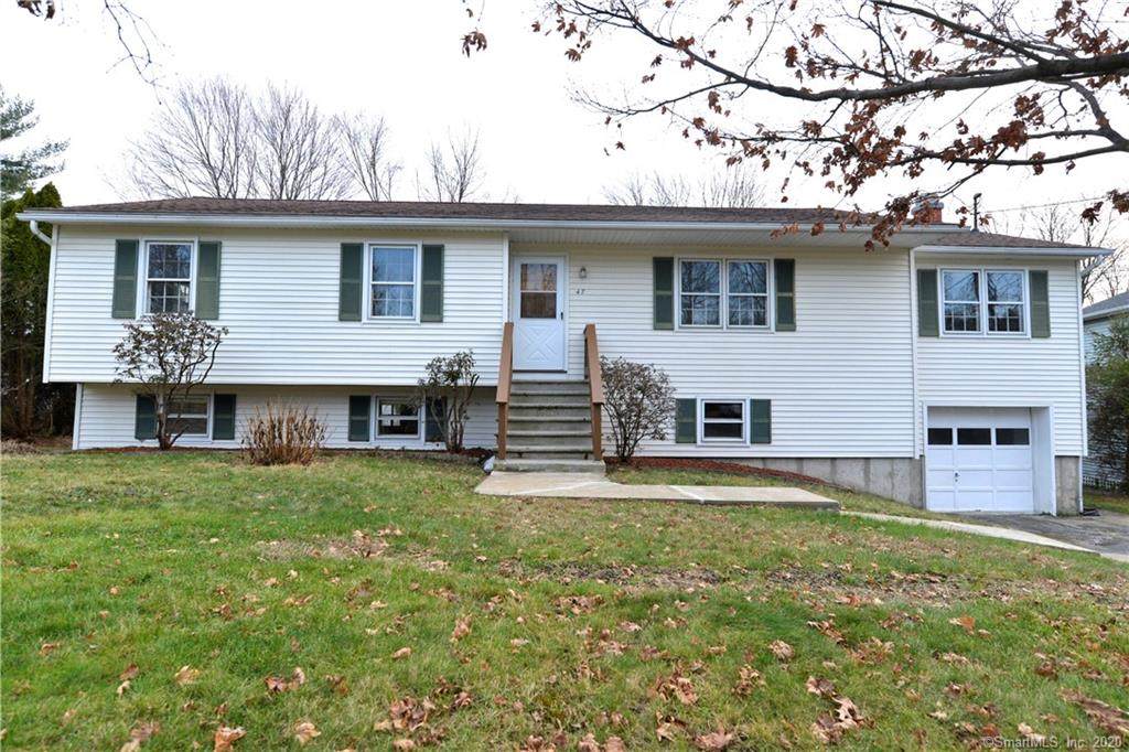 47 Lynbrook Road - Photo 1