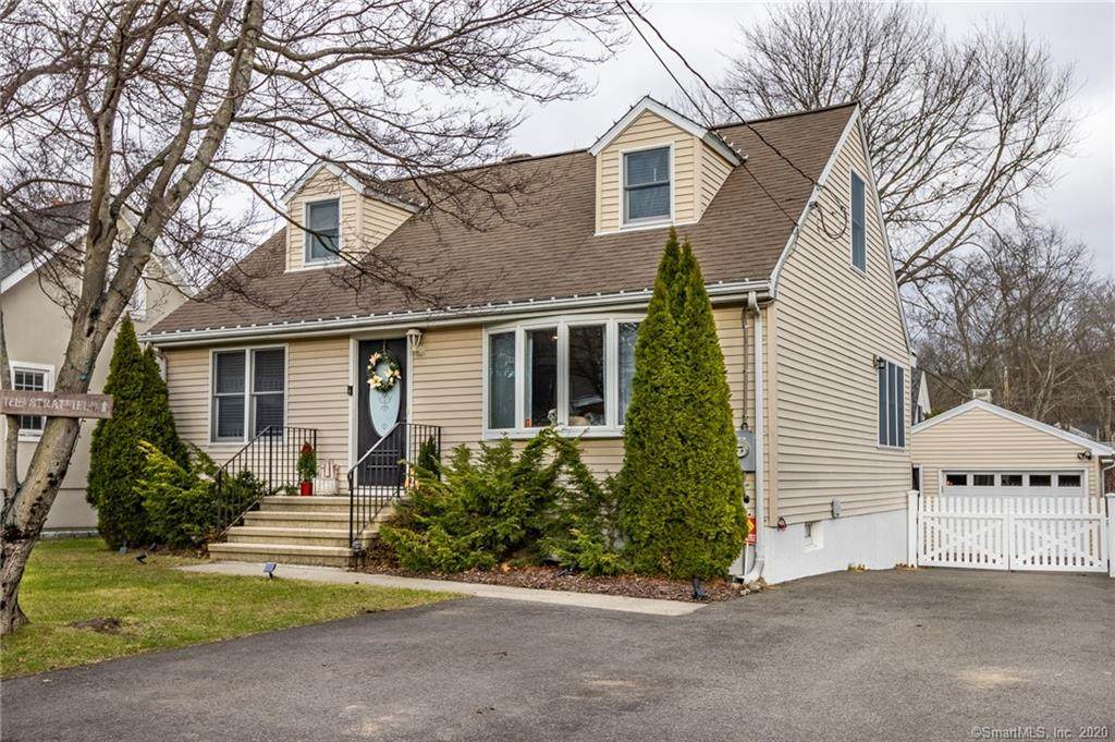 1710 Stratfield Road - Photo 1