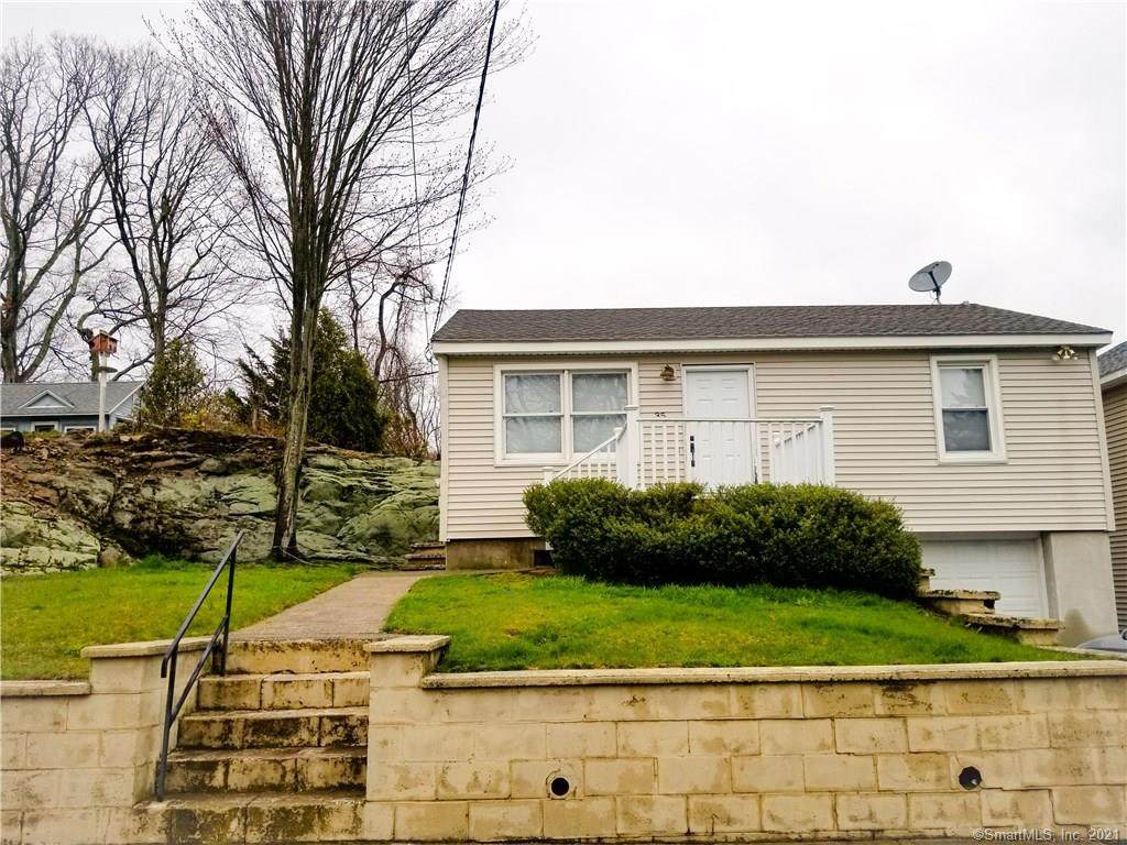 35 Hartman Avenue - Photo 1