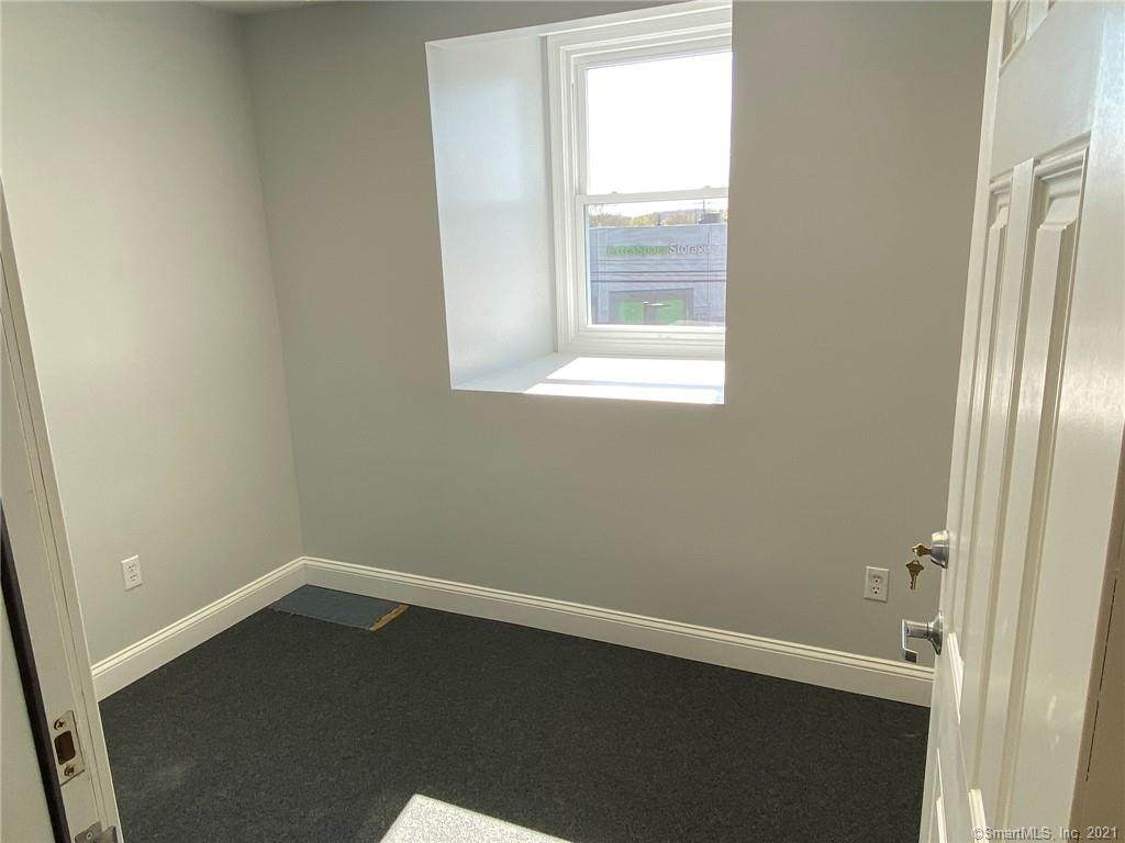 121 Fenn Road - Photo 1