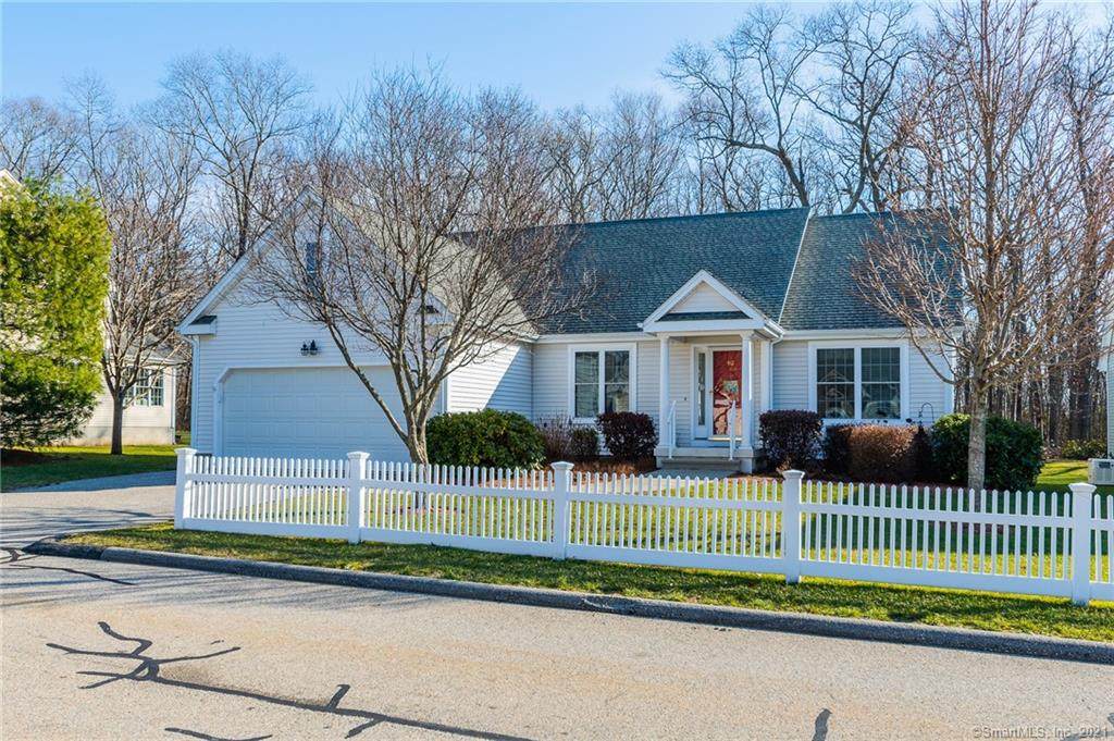 40 Spinnaker Drive - Photo 1
