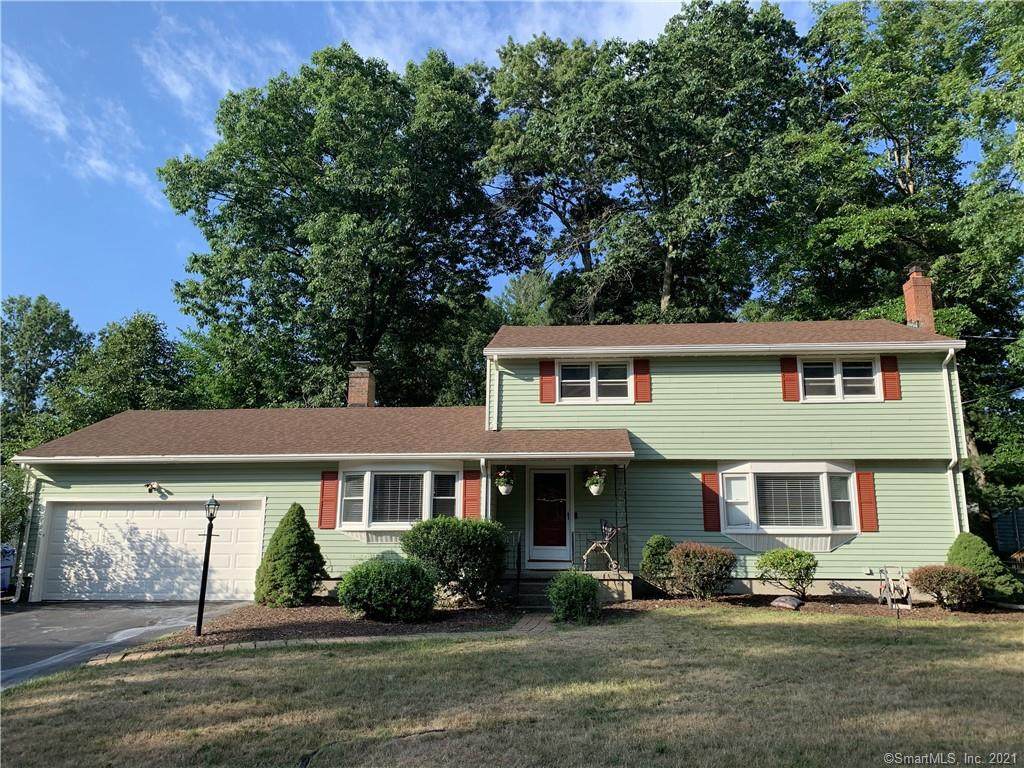 121 Edgewood Drive - Photo 1