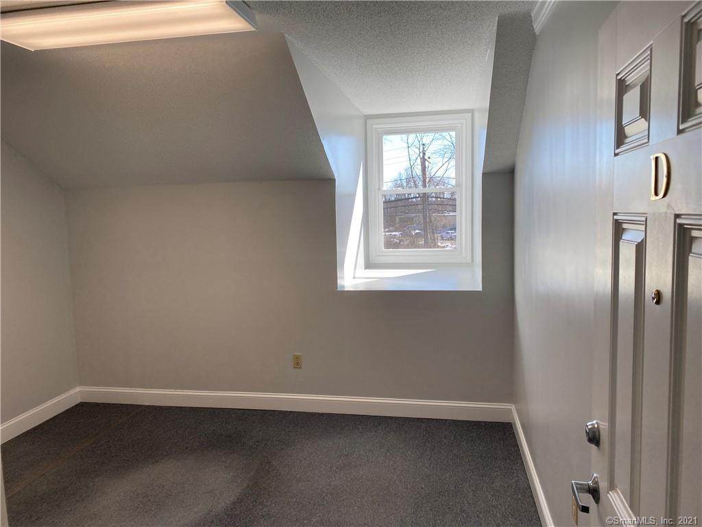 107 Fenn Road - Photo 1