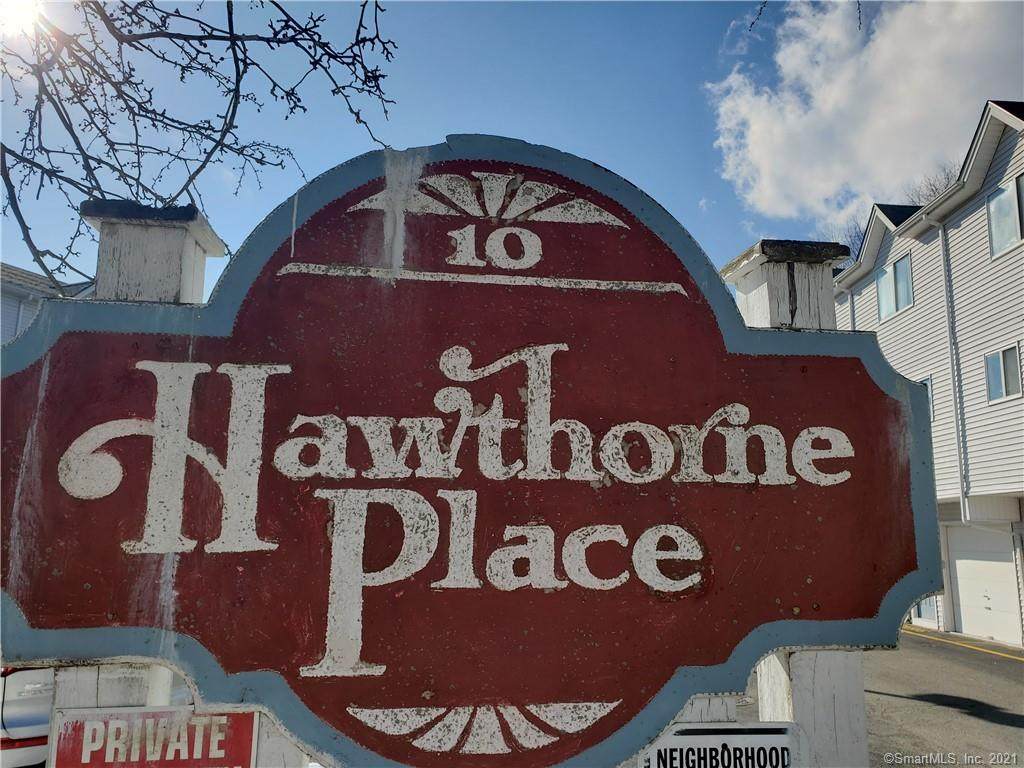 8 Hawthorne Avenue - Photo 1