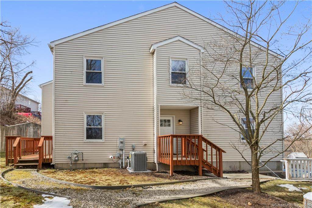 3 Hill Court - Photo 1