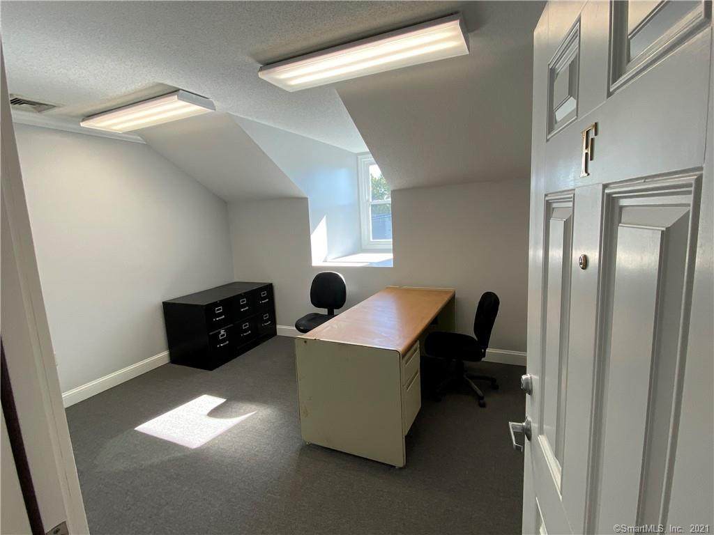 107 Fenn Road - Photo 1