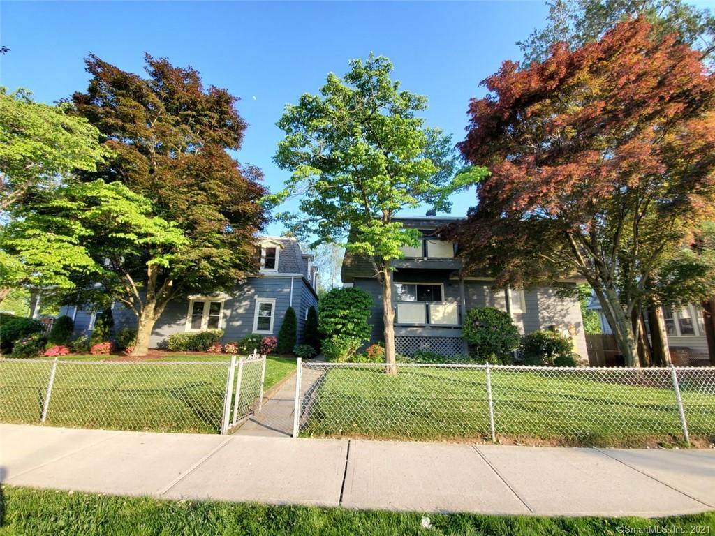 14 Forest Lawn Avenue - Photo 1