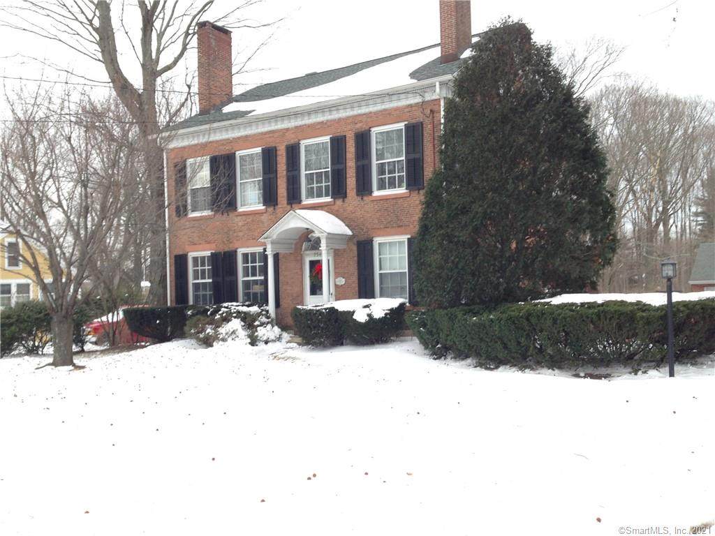 754 Monroe Turnpike - Photo 1