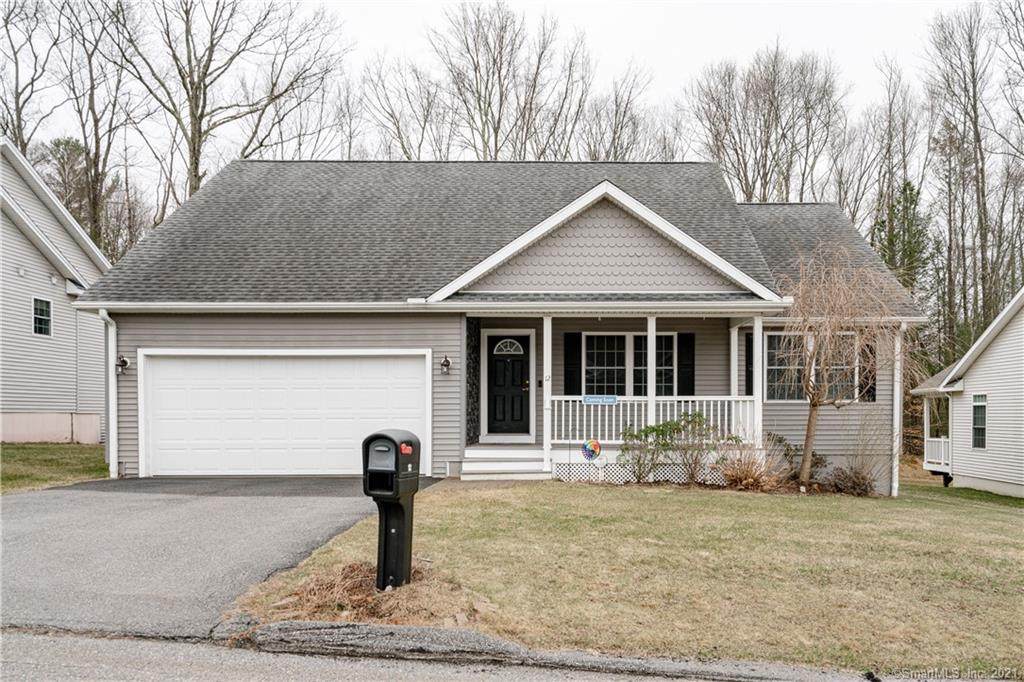 12 Hannah Way - Photo 1
