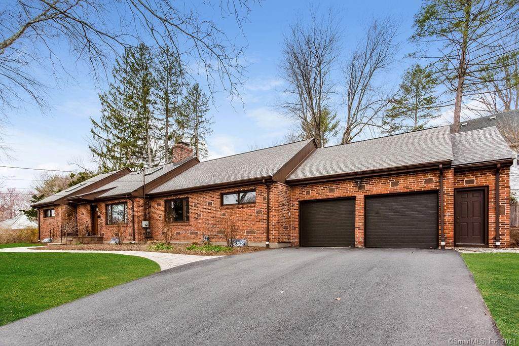 4 Whitehill Drive - Photo 1