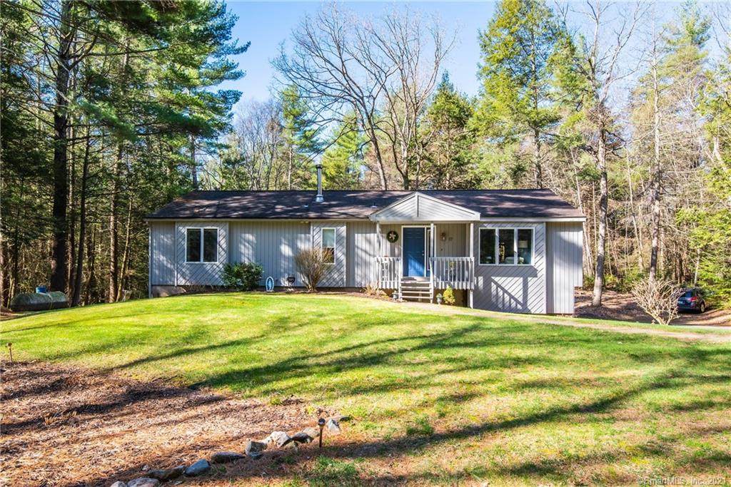 17 Stonehedge Way - Photo 1