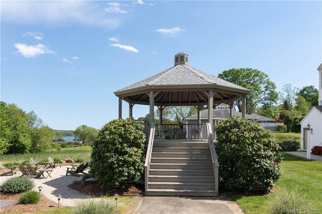 27 Main Street - Photo 1