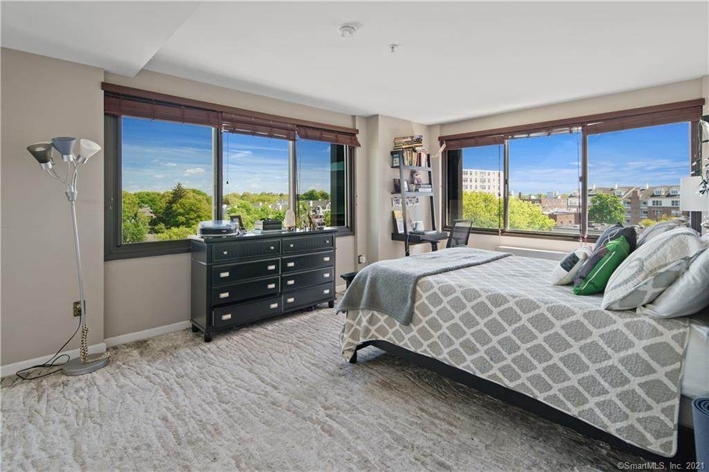 300 Broad Street - Photo 1