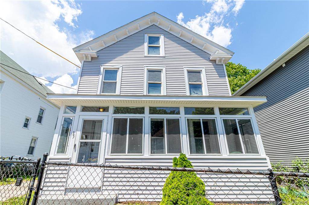 35 Willetts Avenue - Photo 1