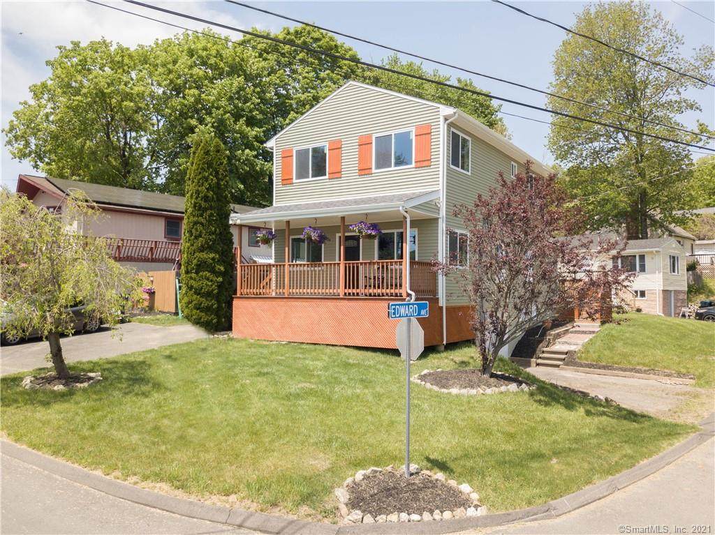 17 Lake Plymouth Boulevard - Photo 1
