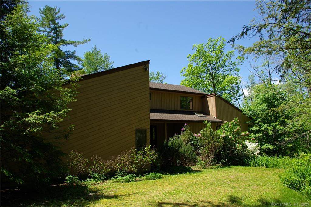 122 Brynmoor Court - Photo 1