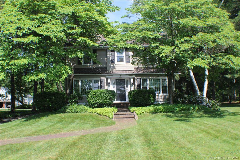 43 Maple Avenue - Photo 1