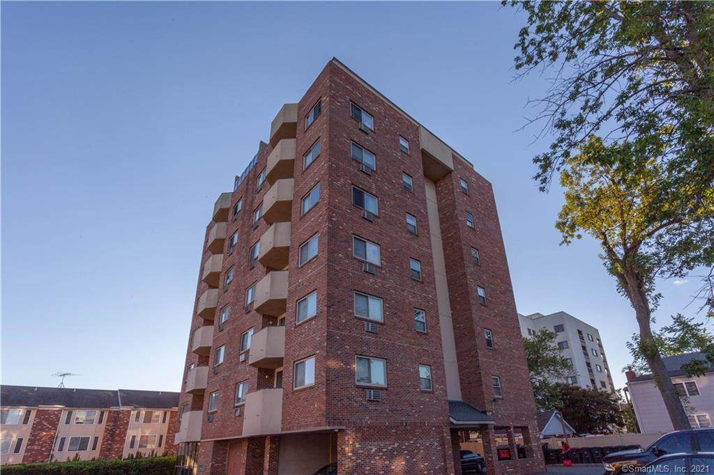 1611 Washington Boulevard - Photo 1