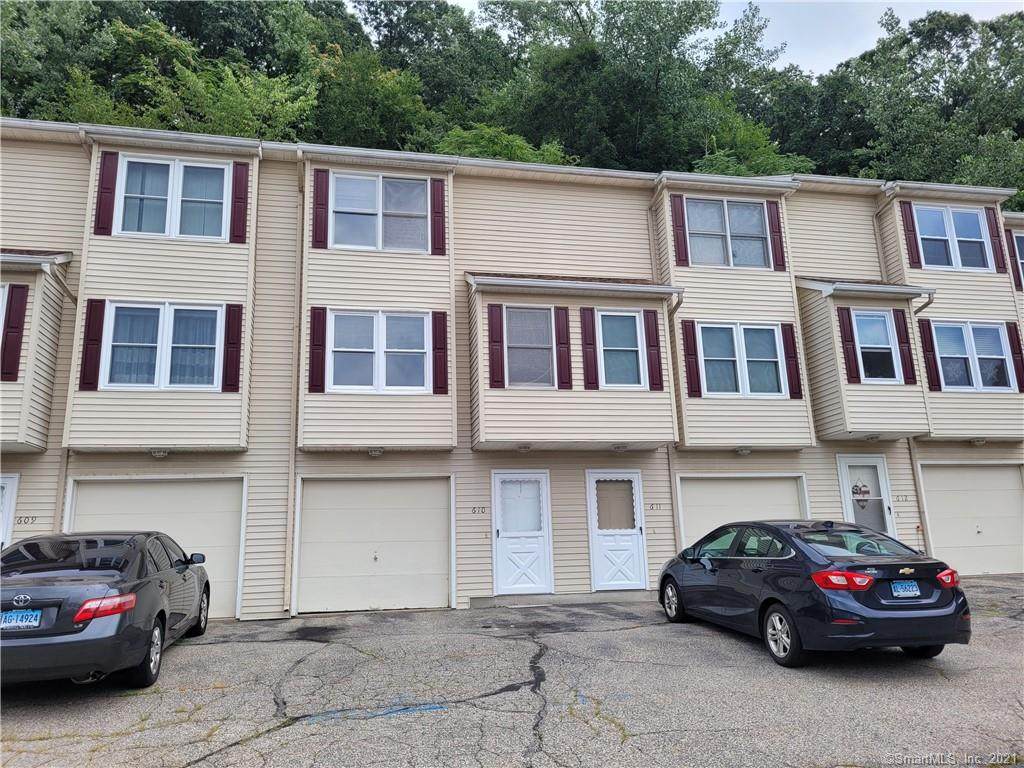 233 Derby Avenue - Photo 1