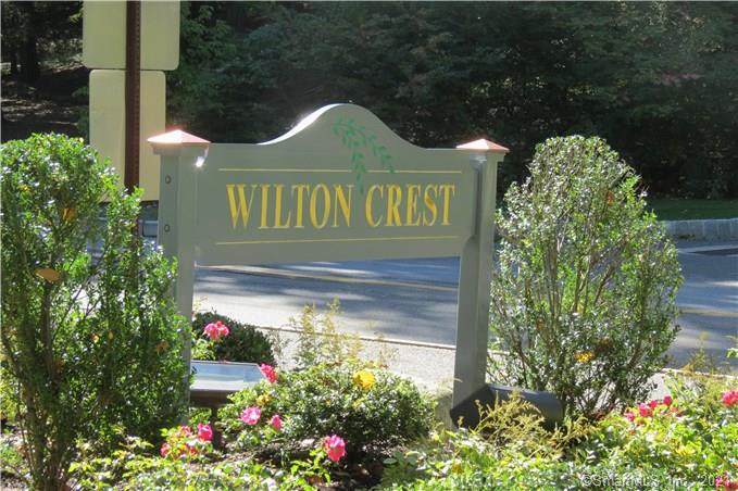 78 Wilton Crest - Photo 1