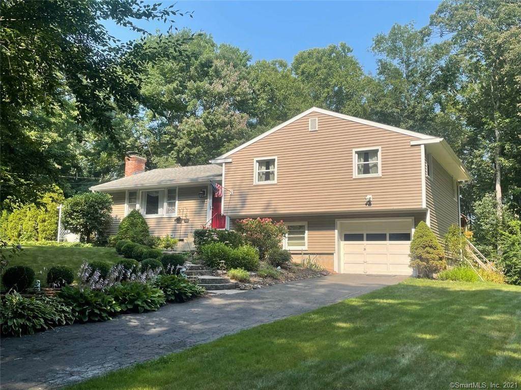23 High Point Drive - Photo 1