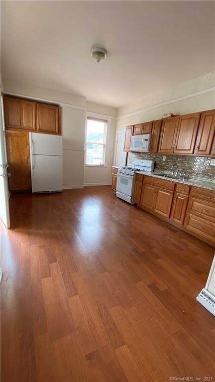 1187 Park Avenue - Photo 1