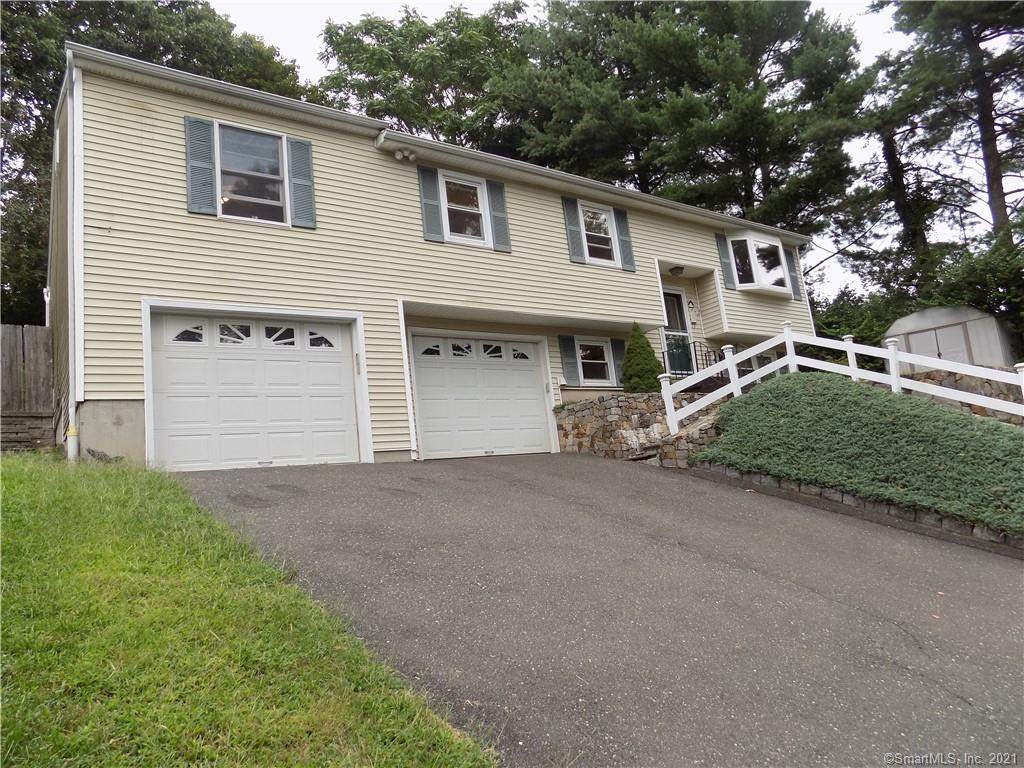 17 Fleetwood Drive - Photo 1