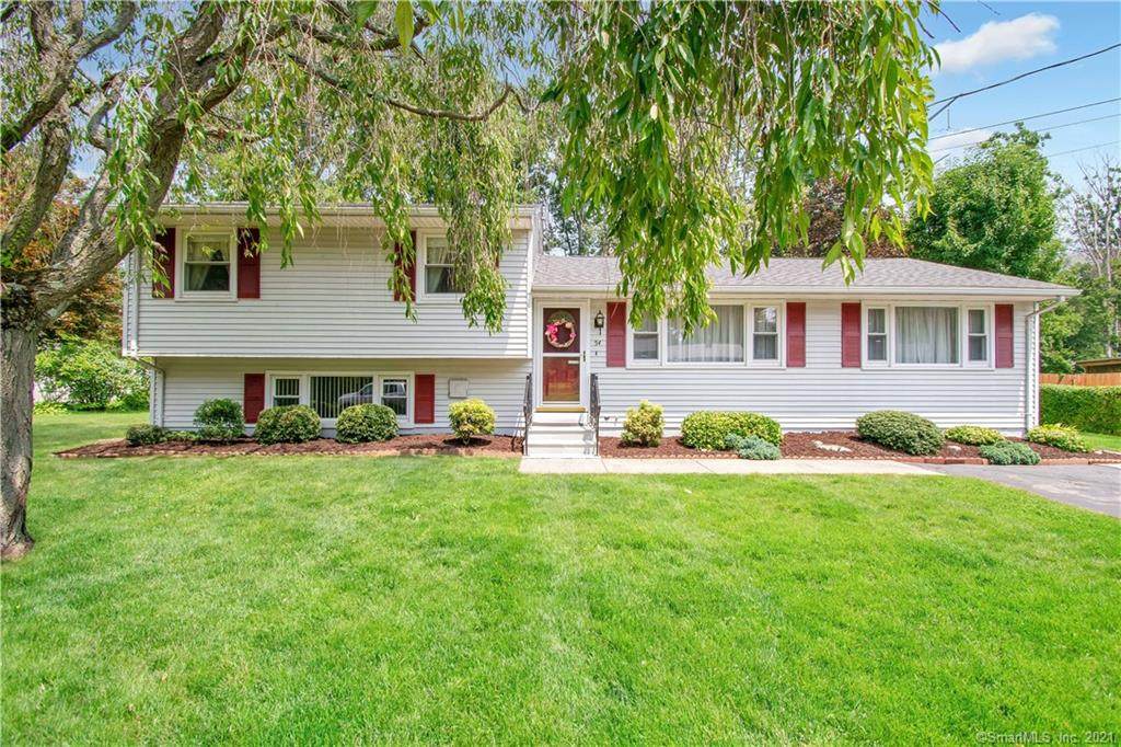 54 Mariot Circle - Photo 1