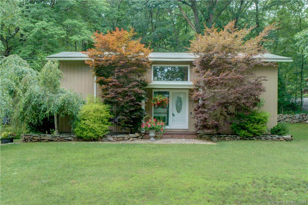 7 Yeomans Road - Photo 1