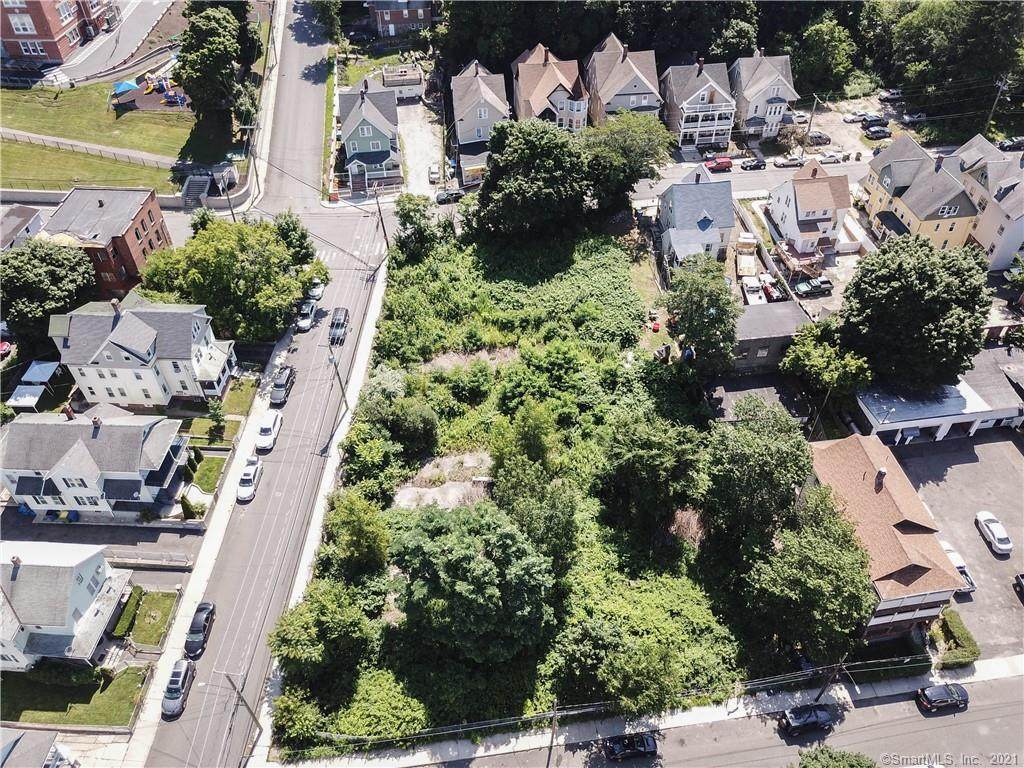 138 Division Street - Photo 1