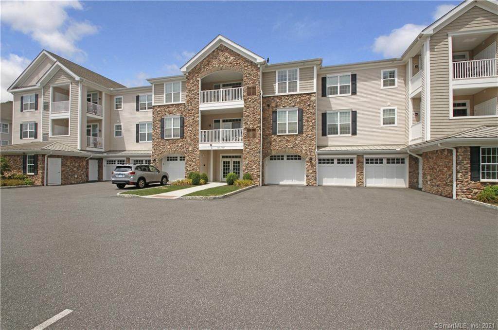 1013 Brookside Court - Photo 1