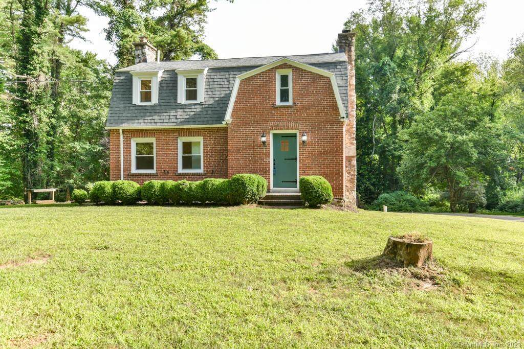 1074 Litchfield Turnpike - Photo 1