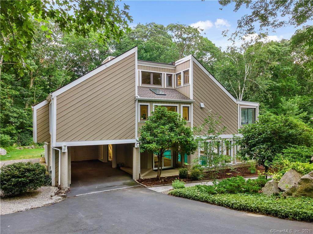 37 Forest Hills Drive - Photo 1