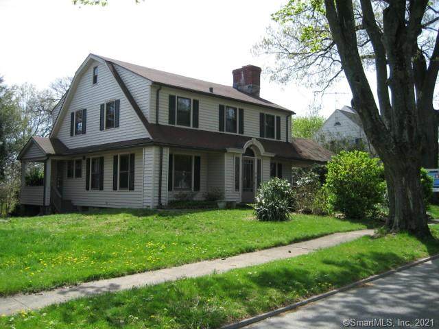 8 Rockridge Drive - Photo 1