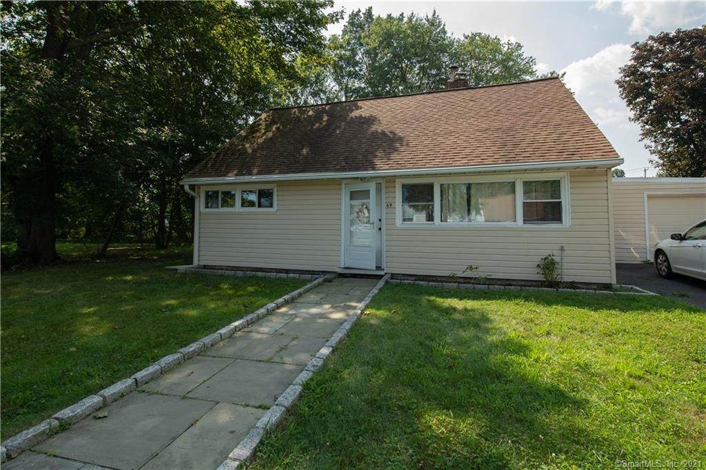69 Seaver Circle - Photo 1
