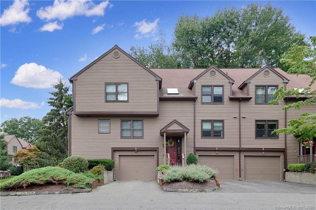 5 Shadowwood Circle - Photo 1
